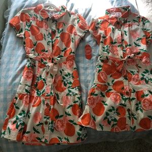 Cute orange dresses!
